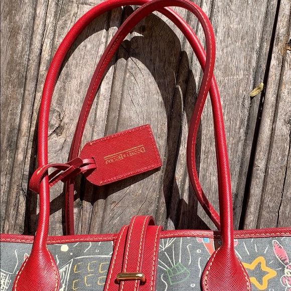 SOLD!!!!  🌺Rare Macy's Dooney & Bourke Anniversary Purse - Picture 4 of 15